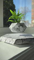 Pot de Fleurs en Lévitation - Design Flottant 360°